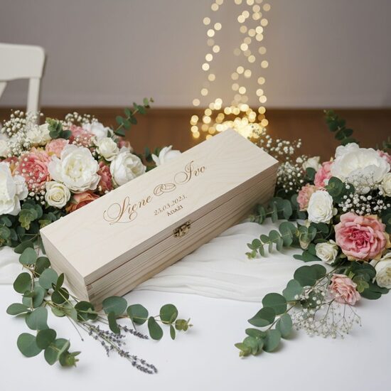 Koka dzērienu kastes ar gravējumu